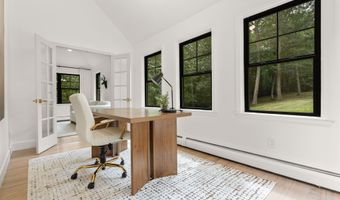 60 Mountain Rd, Colchester, CT 06415
