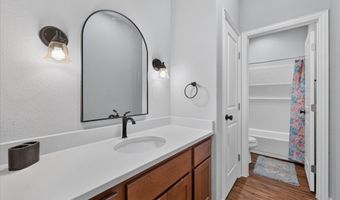 225 Santa Fe St, Alvarado, TX 76009