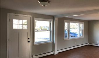 7 Sherbrook Rd, Barrington, RI 02806