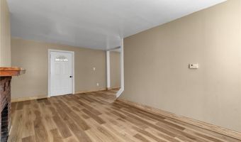 689 Longmeadow Rd, Amherst, NY 14226