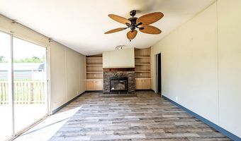 107 Oakridge Dr, Americus, GA 31709