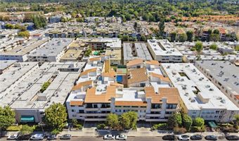 5310 Zelzah Ave 302, Encino, CA 91316