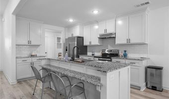 1114 Hunter Dr, Barling, AR 72923