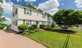 19 Longue Vue Ave, North Providence, RI 02904