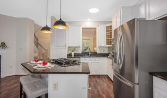 534 WINDING ROSE Dr, Rockville, MD 20850