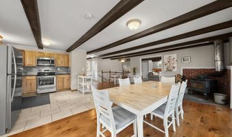 543 Long Shores Dr, Barrington, NH 03825
