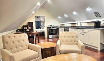 1407 Whittier Hl, Cabot, VT 05647