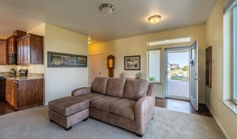 757 NEWPORT Ave SW, Bandon, OR 97411