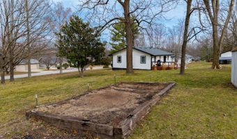 1705 Lakeview Dr, Ava, MO 65608
