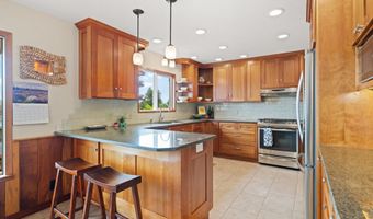 905 BARBRA Ln, Brookings, OR 97415