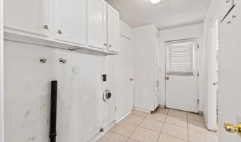 2538 Dumetz St, Camarillo, CA 93010