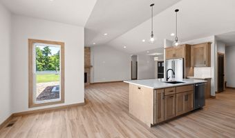 5728 W SPENCER St, Appleton, WI 54914