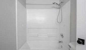 2924 Coles Creek Ln, Indianapolis, IN 46217