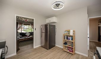 270 E Skyline Dr, Ballwin, MO 63011