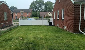 15076 Harrison Ave, Allen Park, MI 48101