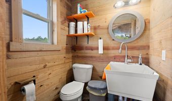 5653 Wire Rd, Branchville, SC 29432