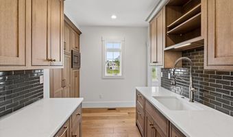 1 Cobtail Way, Bedford, NH 03110