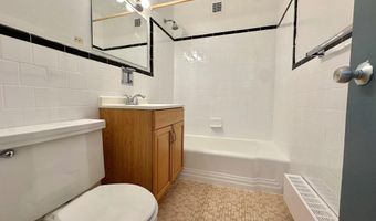 3000 SPOUT RUN Pkwy D404, Arlington, VA 22201