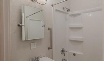 1520 S 7th St, Atchison, KS 66002