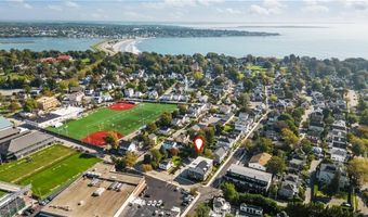 20 E Bowery St 1A, Newport, RI 02840