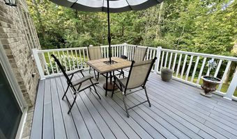 1091 Green Rd, Ann Arbor, MI 48105