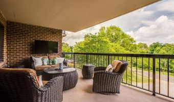 200 N PICKETT St 308, Alexandria, VA 22304