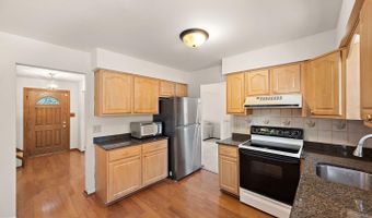 8 SIGNAL HILL Dr, Hockessin, DE 19707