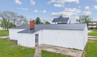 5785 Beechwood Ave, Alliance, OH 44601