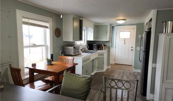 10 Avenue D, Narragansett, RI 02882