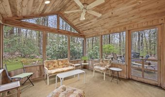 422 Bonny Rigg Hill Rd, Becket, MA 01223