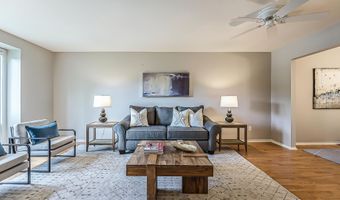 1040 Greenhills Dr, Ann Arbor, MI 48105