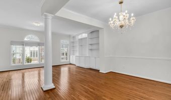 6618 FROST LAKE Ln, Alexandria, VA 22315