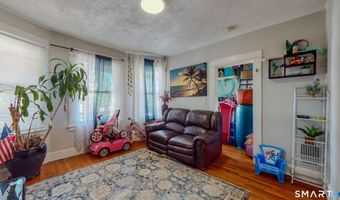 107 Fairview Ave, Bridgeport, CT 06606