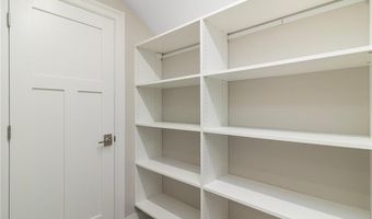 23 MIDDLEBERRY Ln, East Greenwich, RI 02818