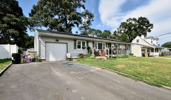 43 Harborage Ave, Bayville, NJ 08721