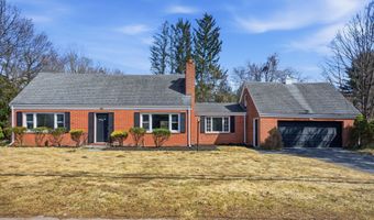 35 Dyer Ave, Canton, CT 06019
