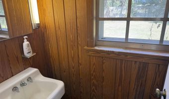 401 E Oak St, Atmore, AL 36502