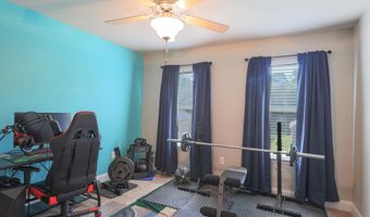 5282 Overland Dr, Biloxi, MS 39532