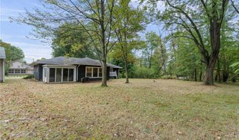 1475 Chatauqua Ct, Alliance, OH 44601