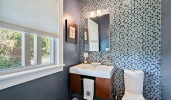 390 Iron Mine Hill Rd, North Smithfield, RI 02896