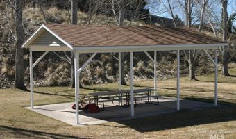 723 Raindrop Dr, Chubbuck, ID 83202