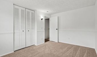 3861 Orange Blossom Ln, Columbus, OH 43230