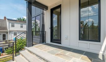2615 3RD St N, Arlington, VA 22201