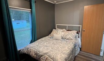 55 Minnow Ln, Alderson, WV 24901