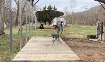 988 S Emerald Isle, Alderson, WV 24910