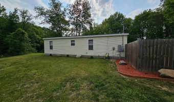704 38th St, Allegan, MI 49010