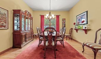 1059 Oakwood Dr, Alliance, OH 44601
