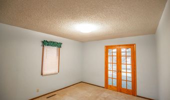 931 E Oak St, Algona, IA 50511