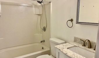 3 Dailey St B, Attleboro, MA 02703