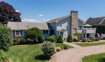 16 Central St, Charlestown, RI 02813